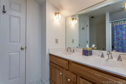 9756 Mariners Watch Ln, Gloucester, VA 23061 photo 25