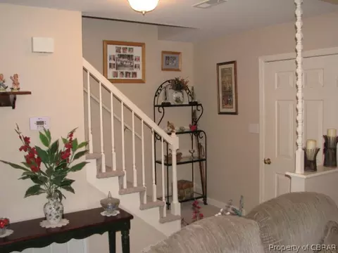 4770 Wakehurst Cir, Gloucester, VA 23061 photo 4