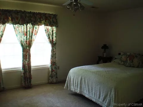 8122 Willis Rd, Gloucester, VA 23061 photo 12