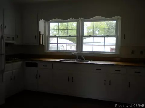14 Eastlawn Dr, Hampton, VA 23664 photo 5
