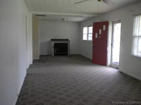 14 Eastlawn Dr, Hampton, VA 23664 photo 4