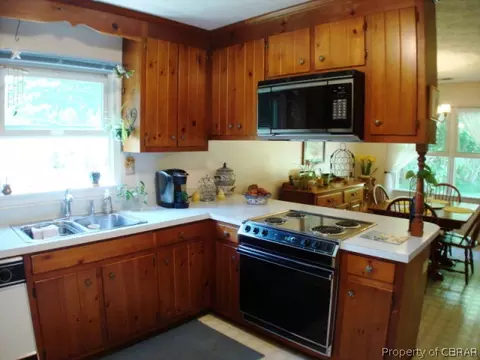 4381 Teal Cir, Gloucester, VA 23061 photo 11