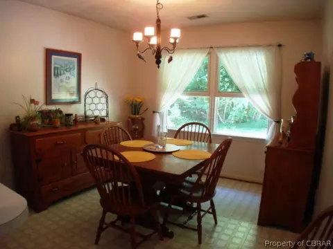 4381 Teal Cir, Gloucester, VA 23061 photo 9