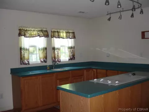 5924 Hall Town Rd, Gloucester, VA 23061 photo 5