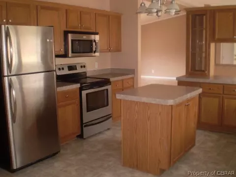 3758 Sycamore Ln, Gloucester, VA 23061 photo 6