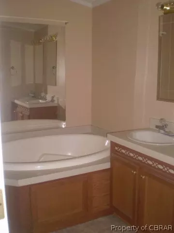 3758 Sycamore Ln, Gloucester, VA 23061 photo 7