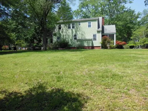 7461 Lewis Ave, Gloucester, VA 23061 photo 2