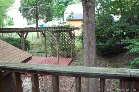 7427 Dehardit Ave, Gloucester Point, VA 23062 photo 11
