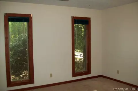 7427 Dehardit Ave, Gloucester Point, VA 23062 photo 14