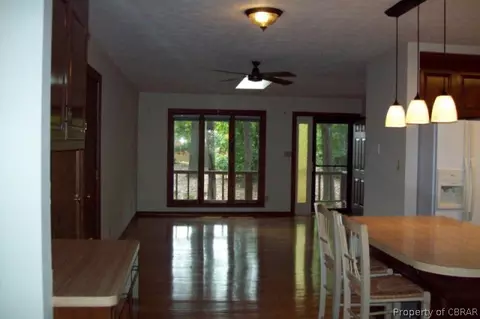 7427 Dehardit Ave, Gloucester Point, VA 23062 photo 22