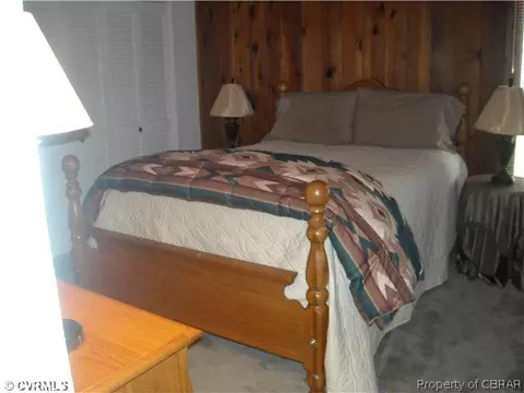 370 Chandler Ave, Urbanna, VA 23175 photo 8