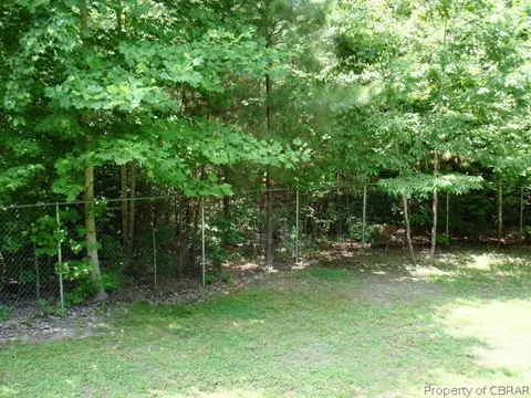 7949 Mountain Laurel Trl, Gloucester, VA 23061 photo 13