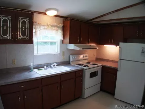 7949 Mountain Laurel Trl, Gloucester, VA 23061 photo 4