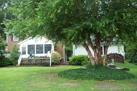 7905 Berkeley Dr, Gloucester Point, VA 23062 photo 37