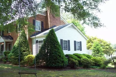 7905 Berkeley Dr, Gloucester Point, VA 23062 photo 17