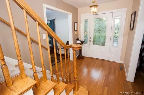 7905 Berkeley Dr, Gloucester Point, VA 23062 photo 4