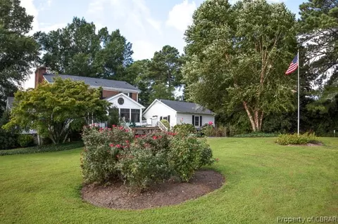 7905 Berkeley Dr, Gloucester Point, VA 23062 photo 28