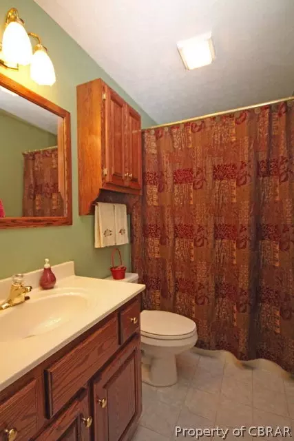 7556 Tyndall Dr, Gloucester Point, VA 23062 photo 20