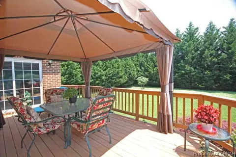 7556 Tyndall Dr, Gloucester Point, VA 23062 photo 23