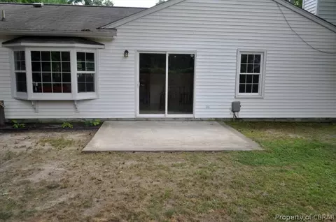 2 Sandy Lake Dr, Hampton, VA 23666 photo 15