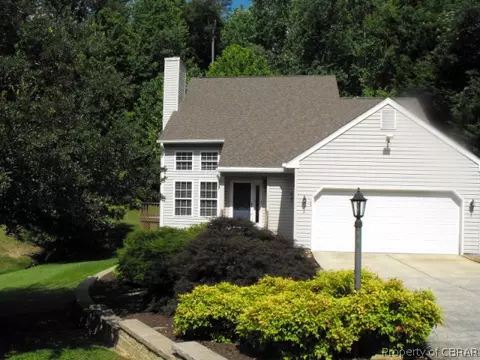 7198 Clements Ave, Gloucester, VA 23061 photo 2