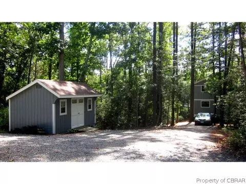 156 Forest Ln, Lancaster, VA 22503 photo 9