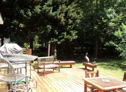 8139 Manor Dr, Gloucester, VA 23061 photo 12