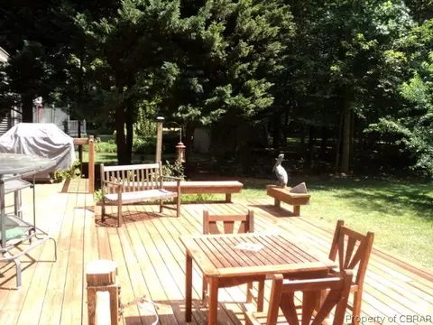 8139 Manor Dr, Gloucester, VA 23061 photo 13