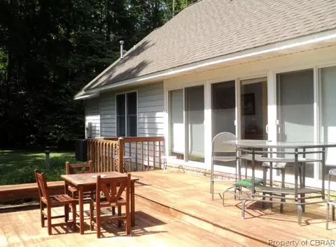 8139 Manor Dr, Gloucester, VA 23061 photo 14