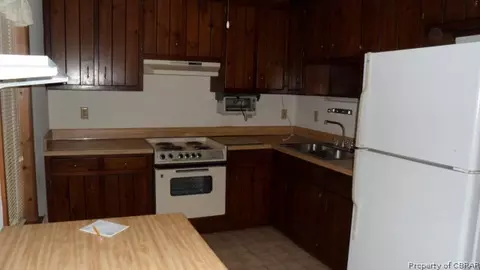 7119 Hopkins Cir, Gloucester, VA 23061 photo 6