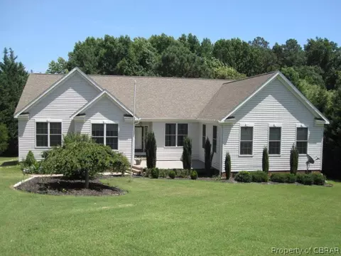 7251 Clements Ave, Gloucester, VA 23061 photo 1
