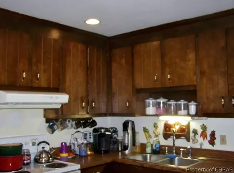 5545 Gum Fork Rd, Gloucester, VA 23061 photo 9