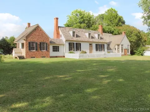 8708 Toddsbury Ln, Gloucester, VA 23061 photo 1