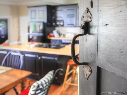 8708 Toddsbury Ln, Gloucester, VA 23061 photo 13