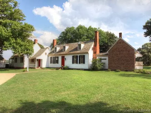 8708 Toddsbury Ln, Gloucester, VA 23061 photo 5