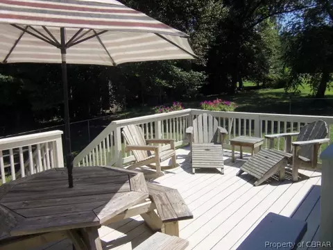 11671 Deep Point Ln, Gloucester, VA 23061 photo 2