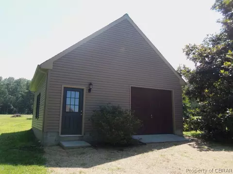 11671 Deep Point Ln, Gloucester, VA 23061 photo 3