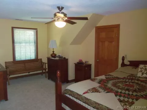11671 Deep Point Ln, Gloucester, VA 23061 photo 9