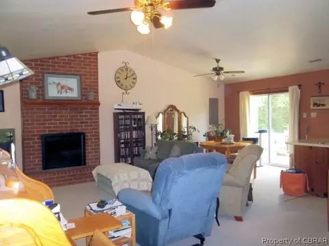 3668 Sycamore Ln, Gloucester, VA 23061 photo 10
