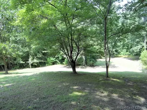 3668 Sycamore Ln, Gloucester, VA 23061 photo 5