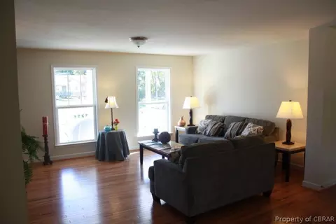 5699 Turtle Dr, Gloucester, VA 23061 photo 3