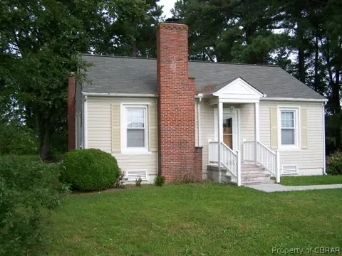 2450 Weems Rd, Weems, VA 22576 photo 1