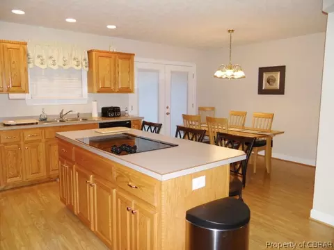 7958 Mountain Laurel Trl, Gloucester, VA 23061 photo 6