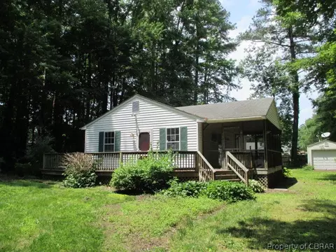8205 Highview Dr, Gloucester, VA 23061 photo 1