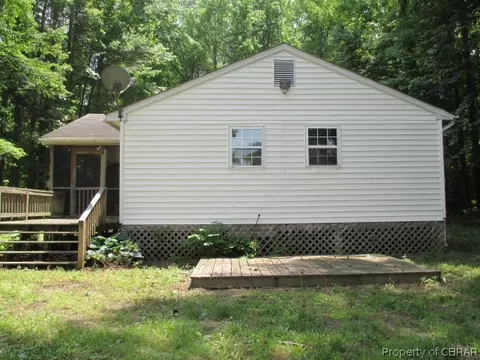 8205 Highview Dr, Gloucester, VA 23061 photo 2