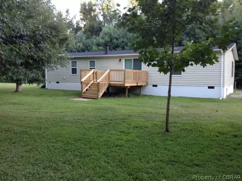 7054 Pear Tree Ave, Gloucester, VA 23061 photo 2