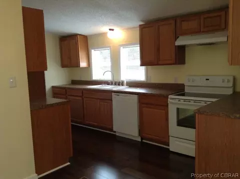 7054 Pear Tree Ave, Gloucester, VA 23061 photo 6