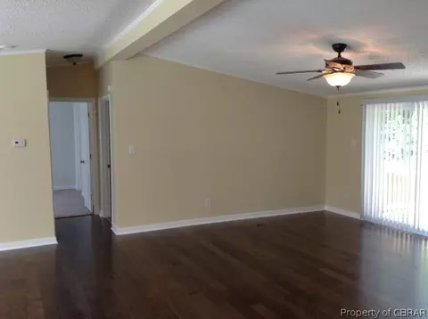 7054 Pear Tree Ave, Gloucester, VA 23061 photo 3
