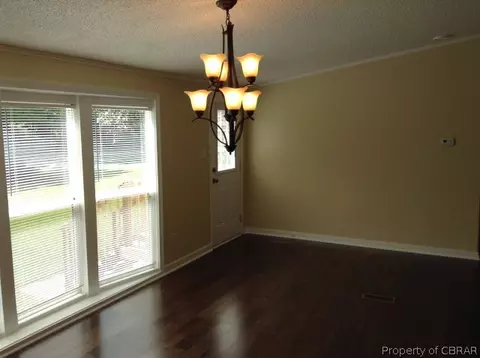 7054 Pear Tree Ave, Gloucester, VA 23061 photo 4