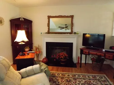 6785 Magnolia Dr, Gloucester, VA 23061 photo 5